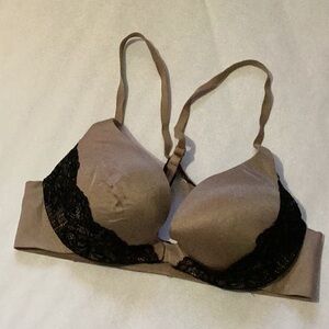 Champagne Victoria’s Secret ' push up bra 34B